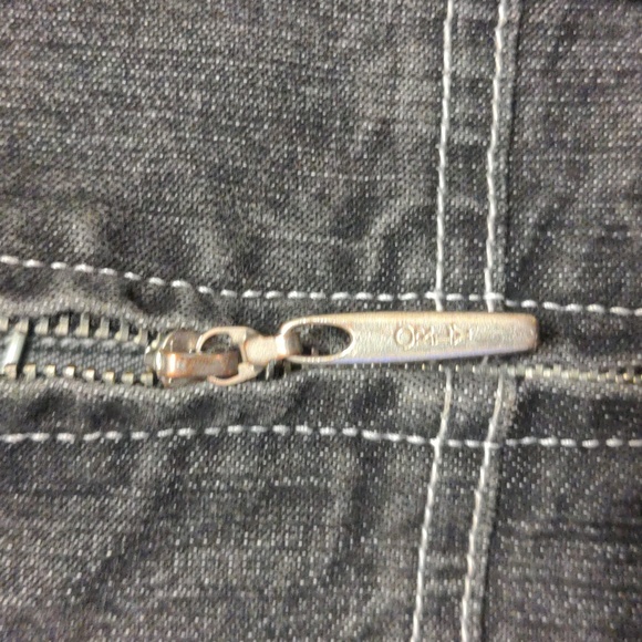 ORLY Women's Jean Denim Jacket White Stitching Chest Pockets One Button Cuffs - Picture 3 of 16